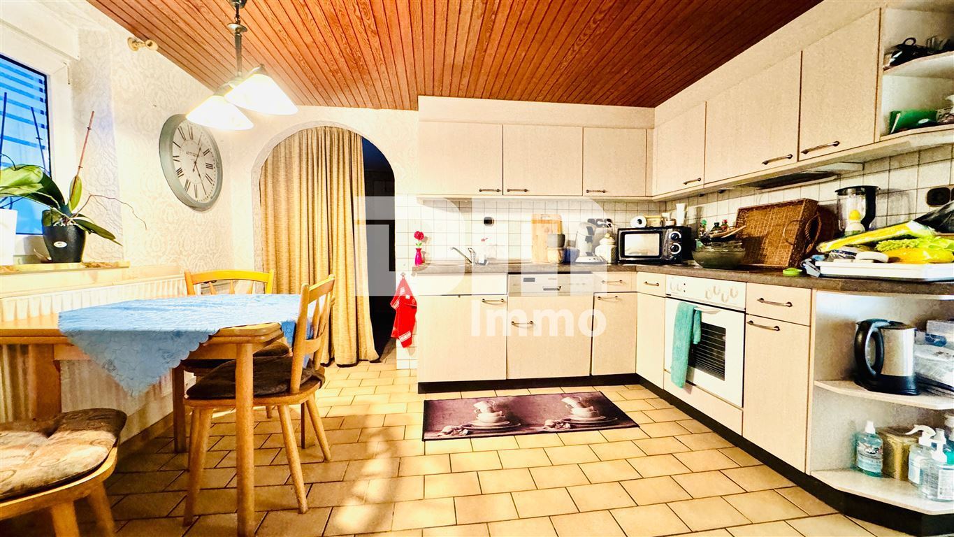 Modernisierte DHH mit Anbauten + Garagen in Traumlage mit Wintergarten, Terrasse und Garten – Kaufungen , Hess – Vorschaubild 26