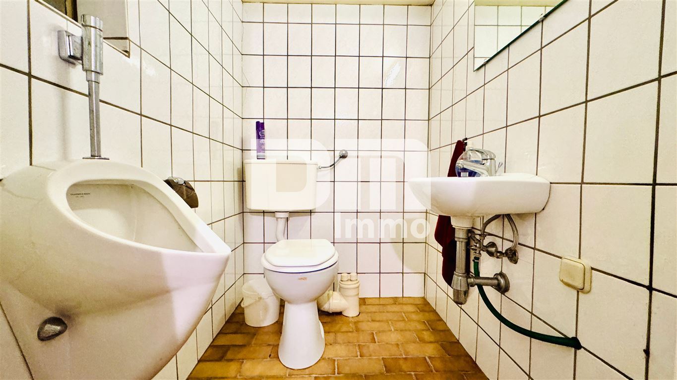 Modernisierte DHH mit Anbauten + Garagen in Traumlage mit Wintergarten, Terrasse und Garten – Kaufungen , Hess – Vorschaubild 27