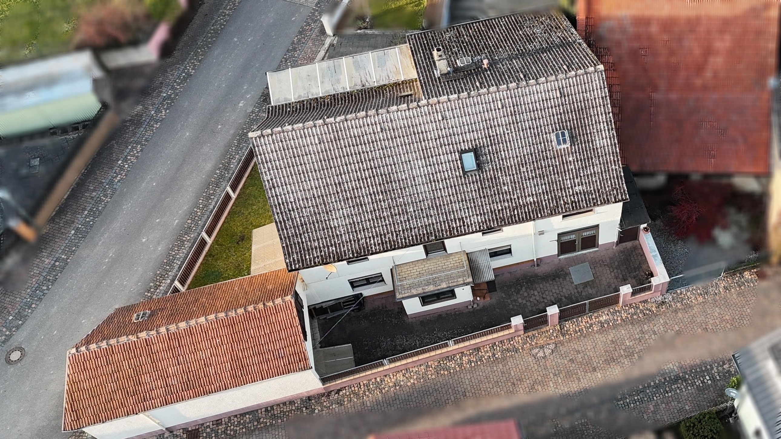 Immobilie in Brensbach - Gepflegtes Haus  in ruhiger Lage mit kleinem Garten und viel Raum - Bild 3