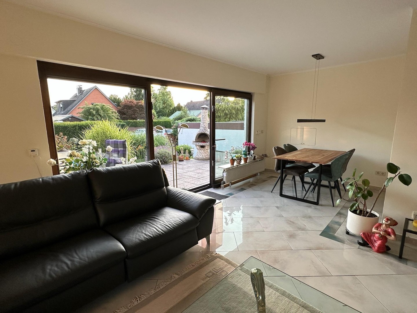 Property thumbnail 9