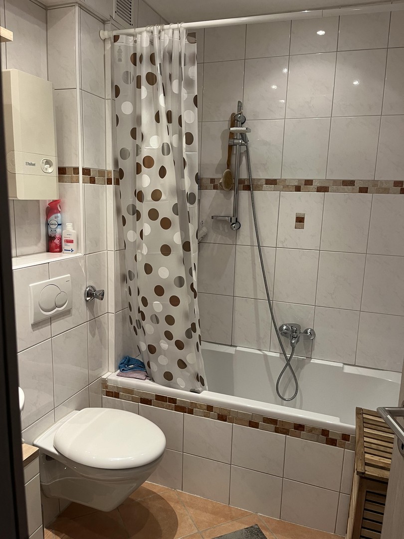 Property thumbnail 9