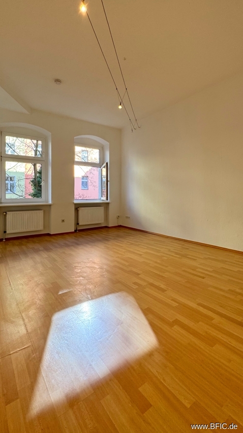 Property thumbnail 11