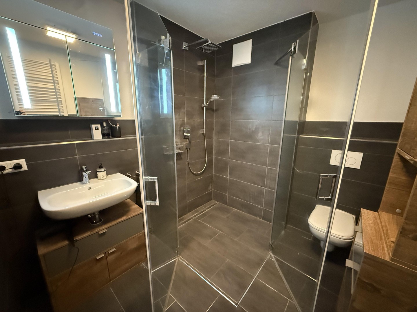 Property thumbnail 6