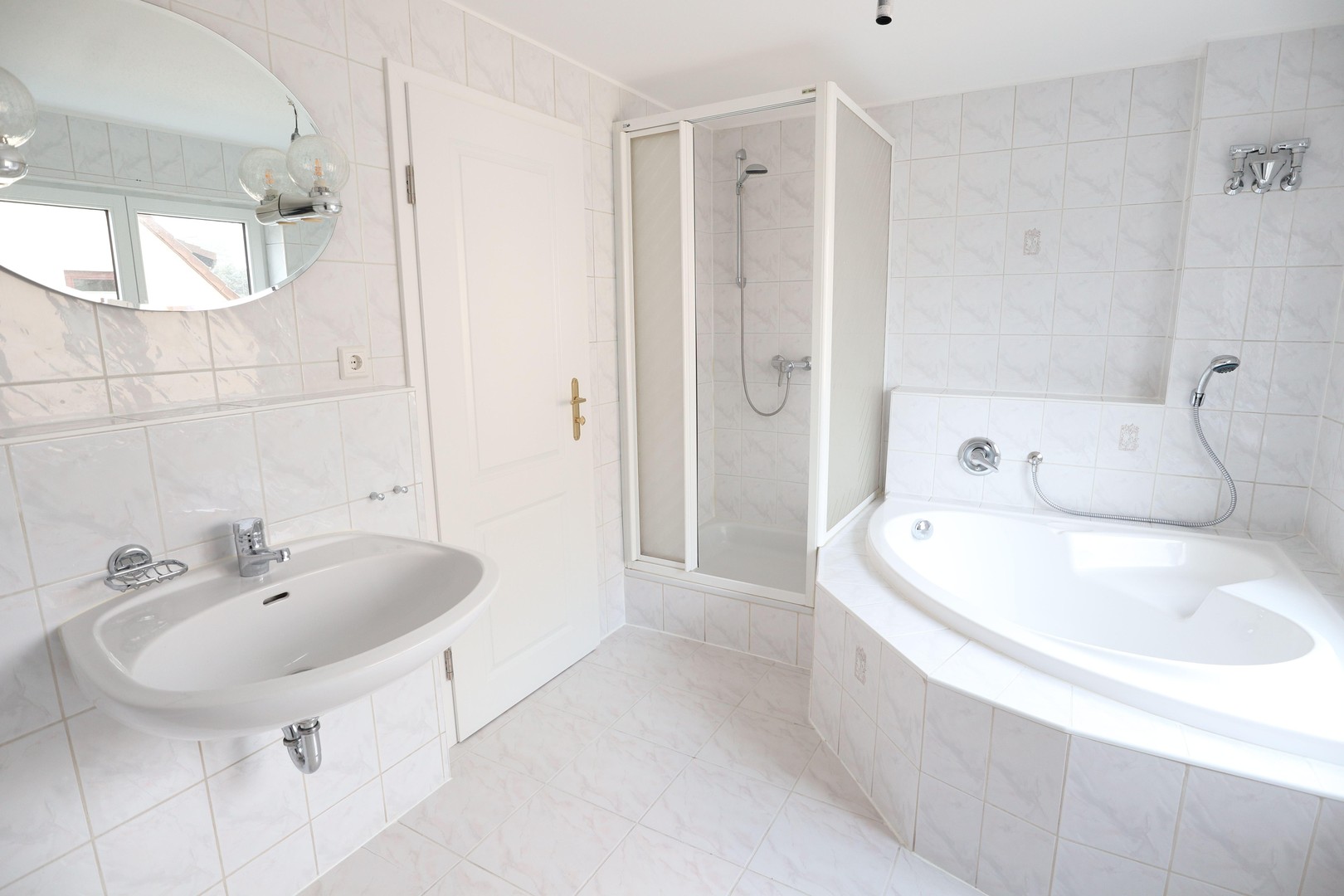 Property thumbnail 11