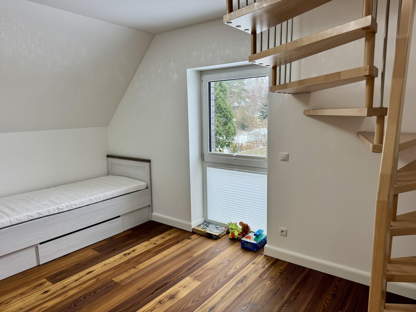 Property thumbnail 12