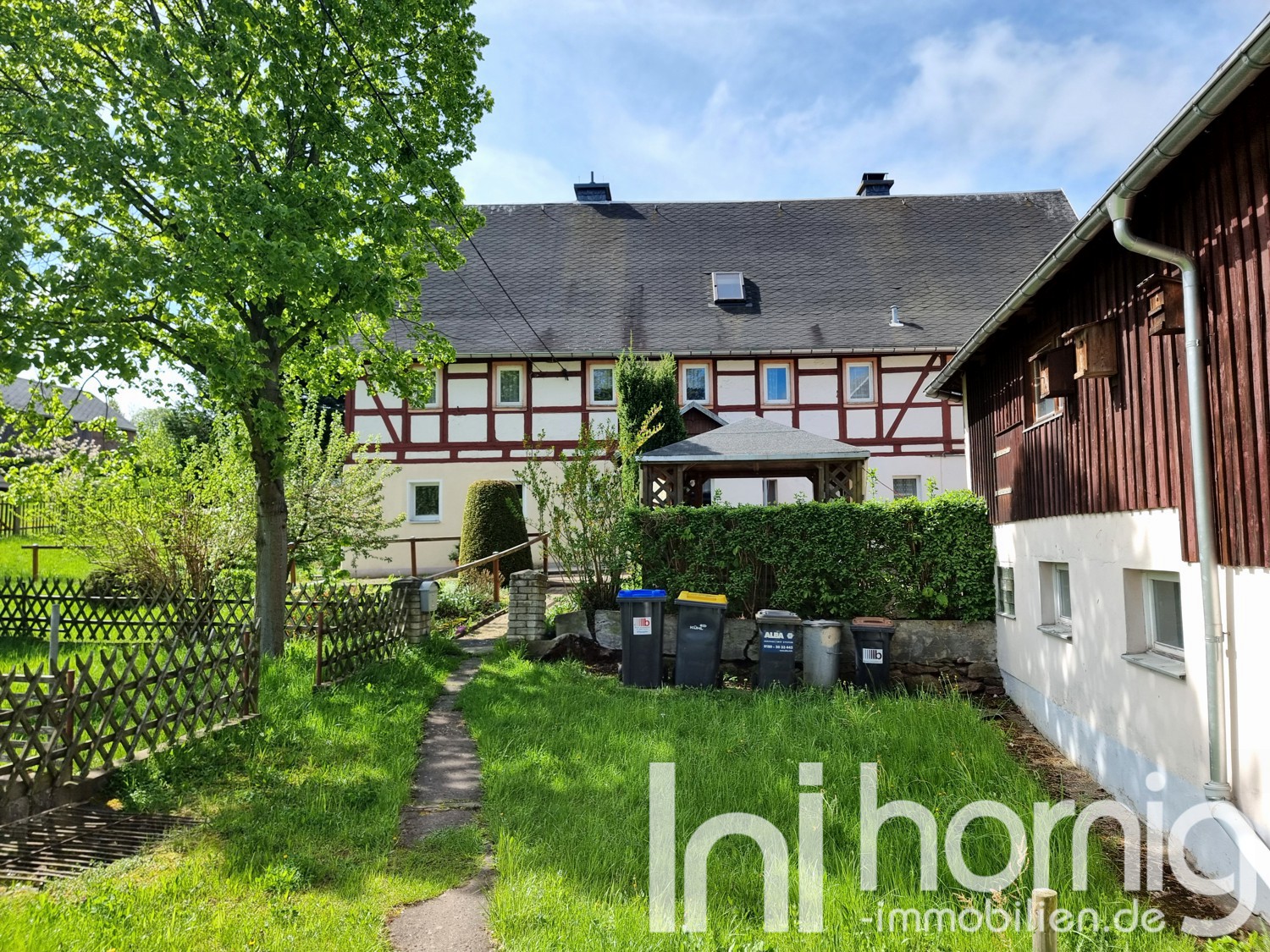 Großzügiges Bauernhaus mit Nebengelass – Altenberg / Falkenhain – Bild 1 von 5
