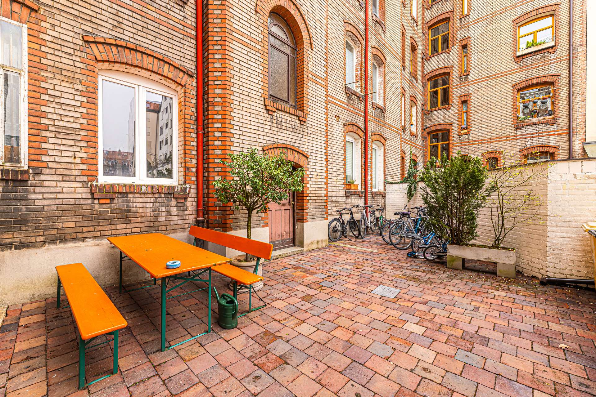 Property thumbnail 2