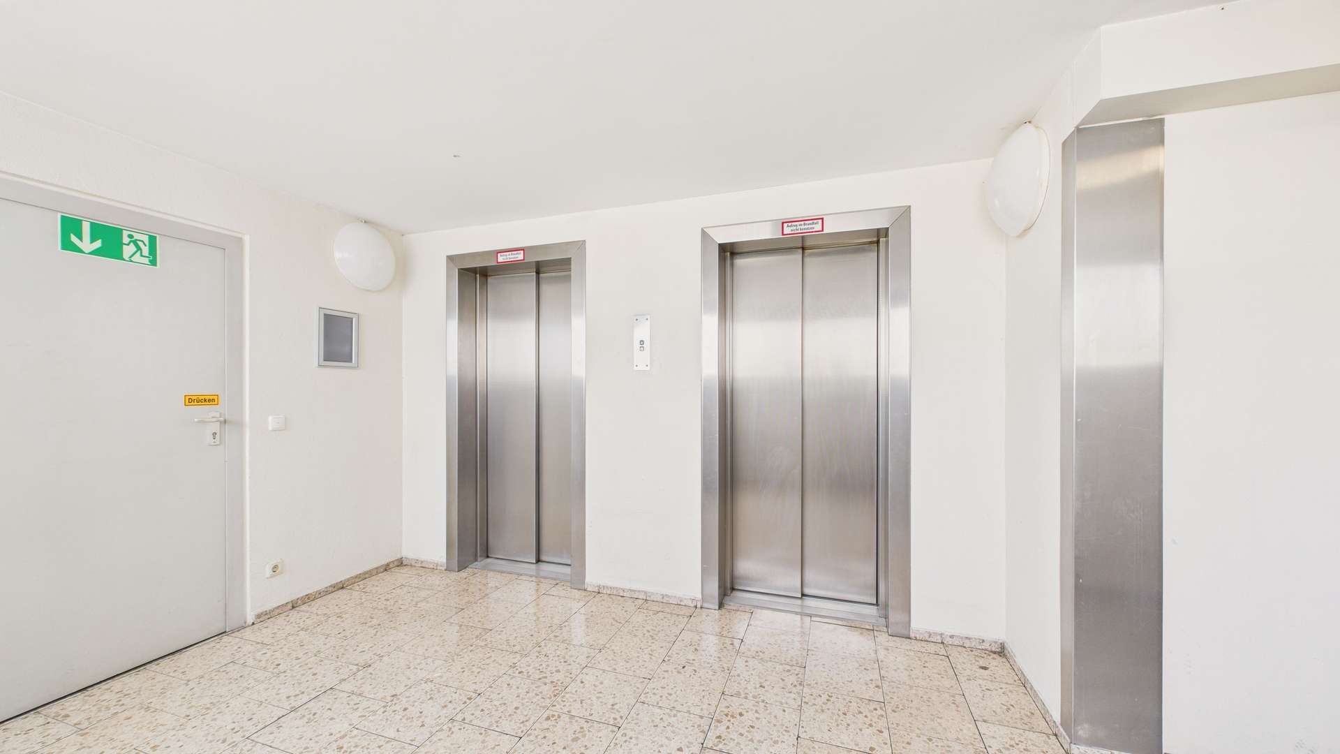 Property thumbnail 11