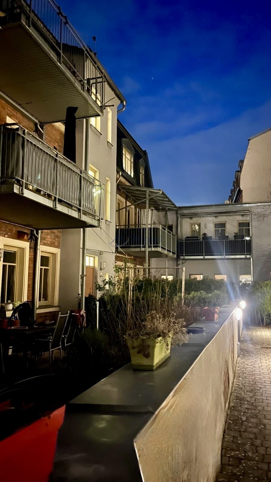 Property thumbnail 11