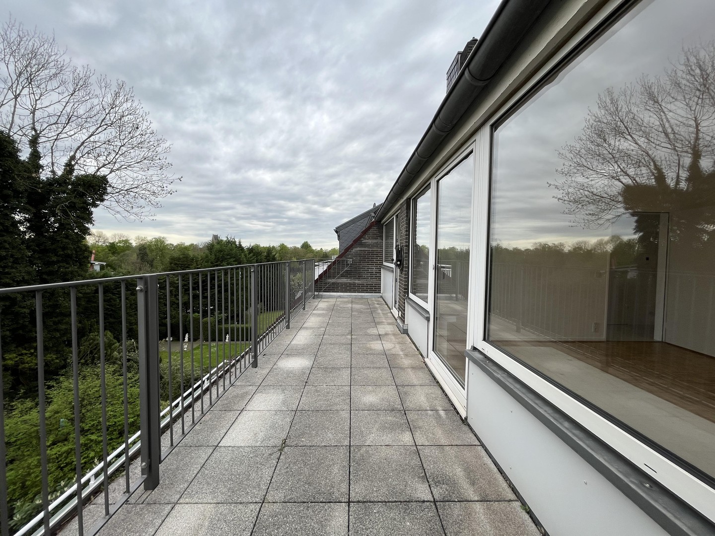 Property thumbnail 6