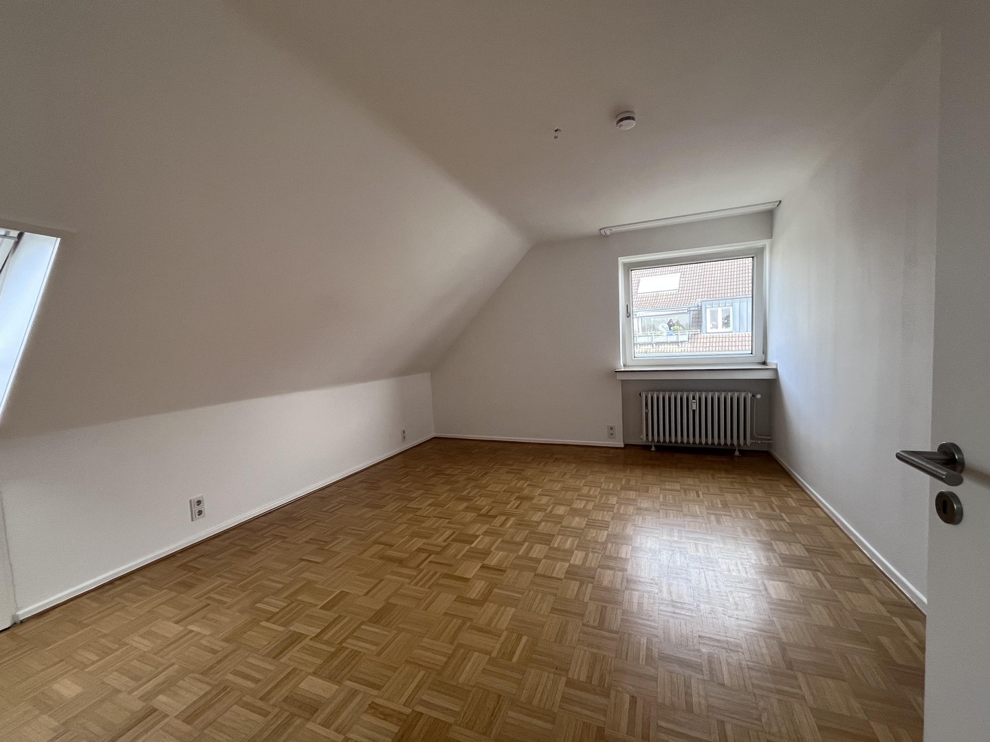 Property thumbnail 9