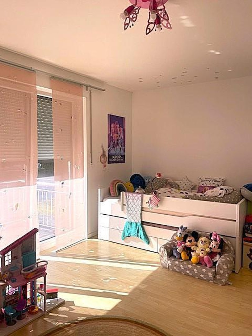 Property thumbnail 11