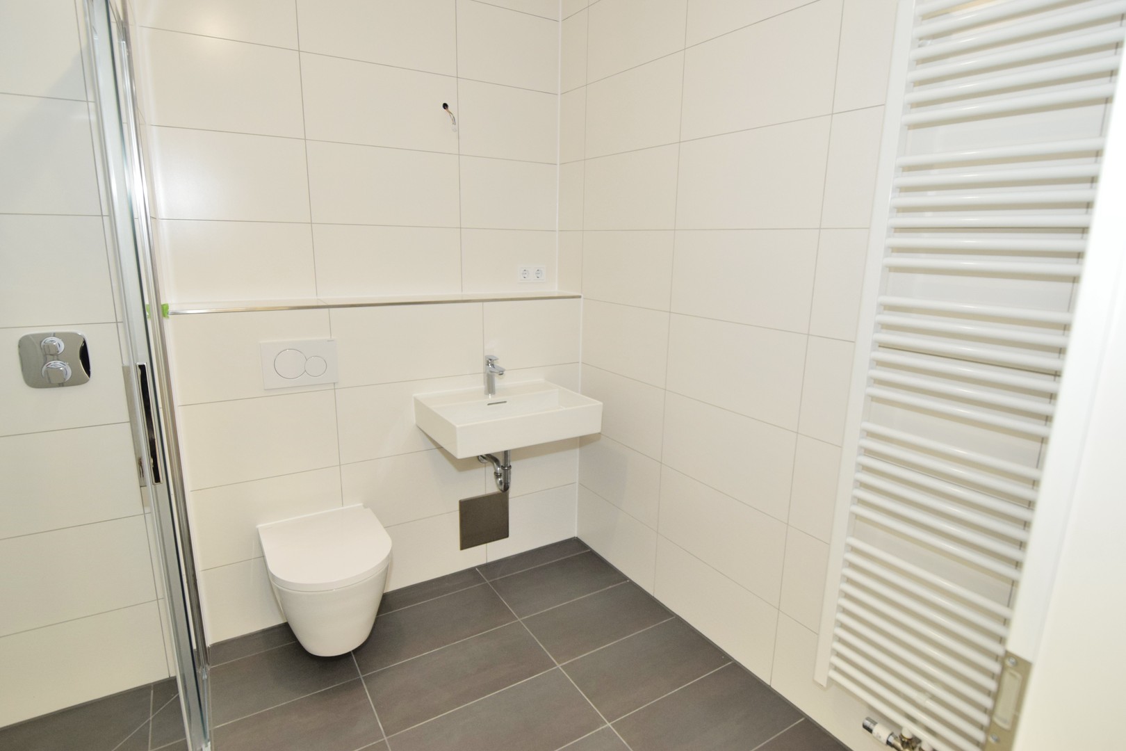 Property thumbnail 9