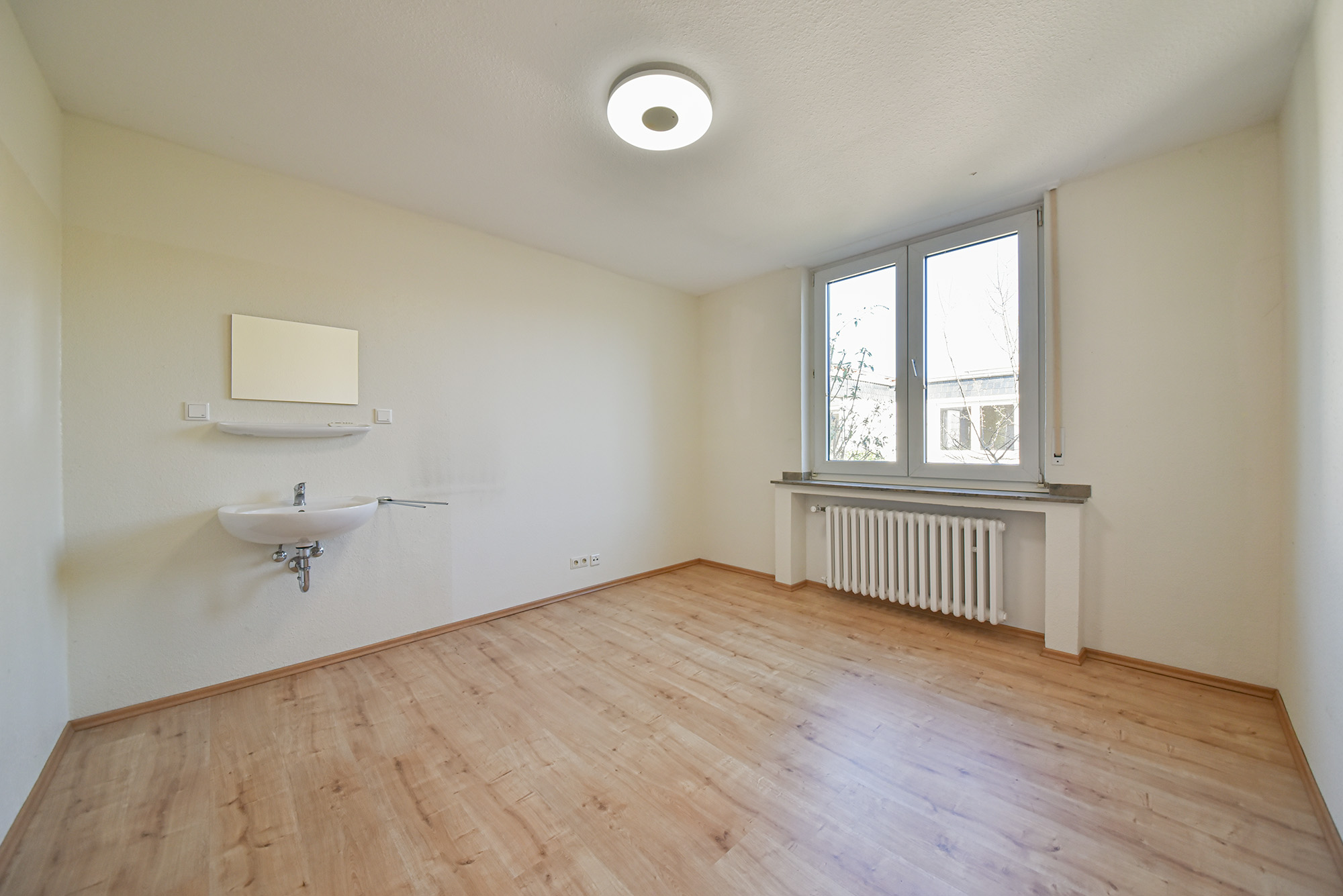 Property thumbnail 6