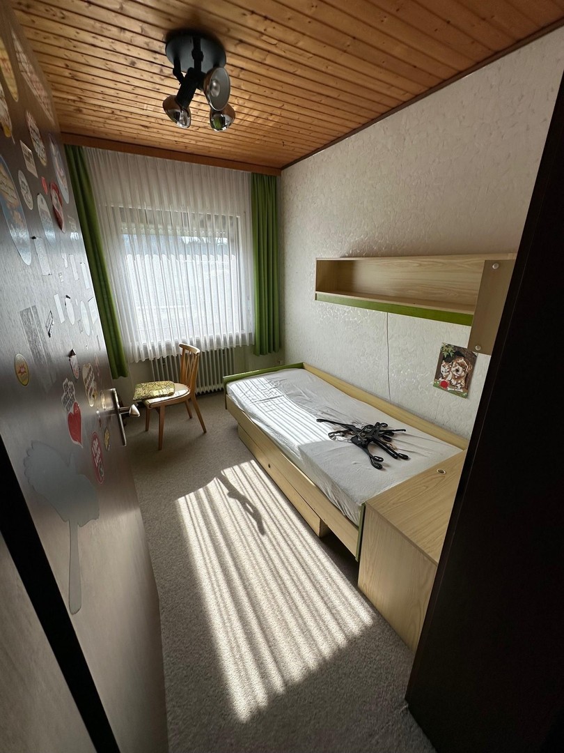 gepflegtes gr. Einfamilienhaus in Solms-Oberndorf zu vermieten