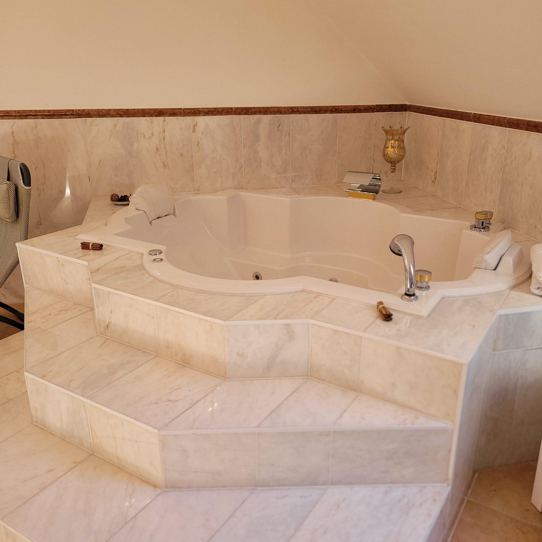 Property thumbnail 9