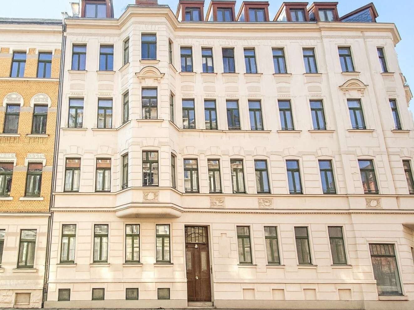 Property thumbnail 2