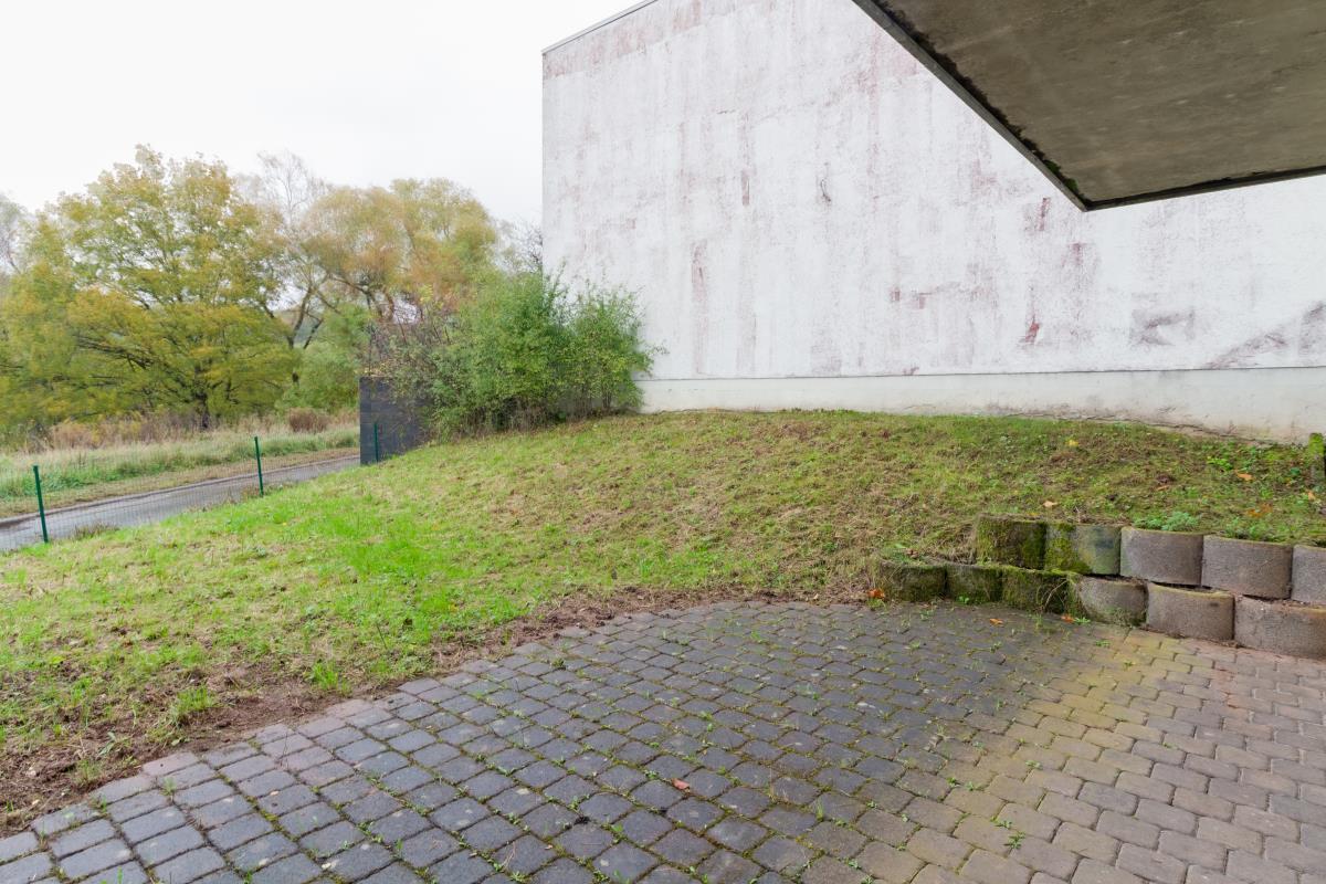 Property thumbnail 6