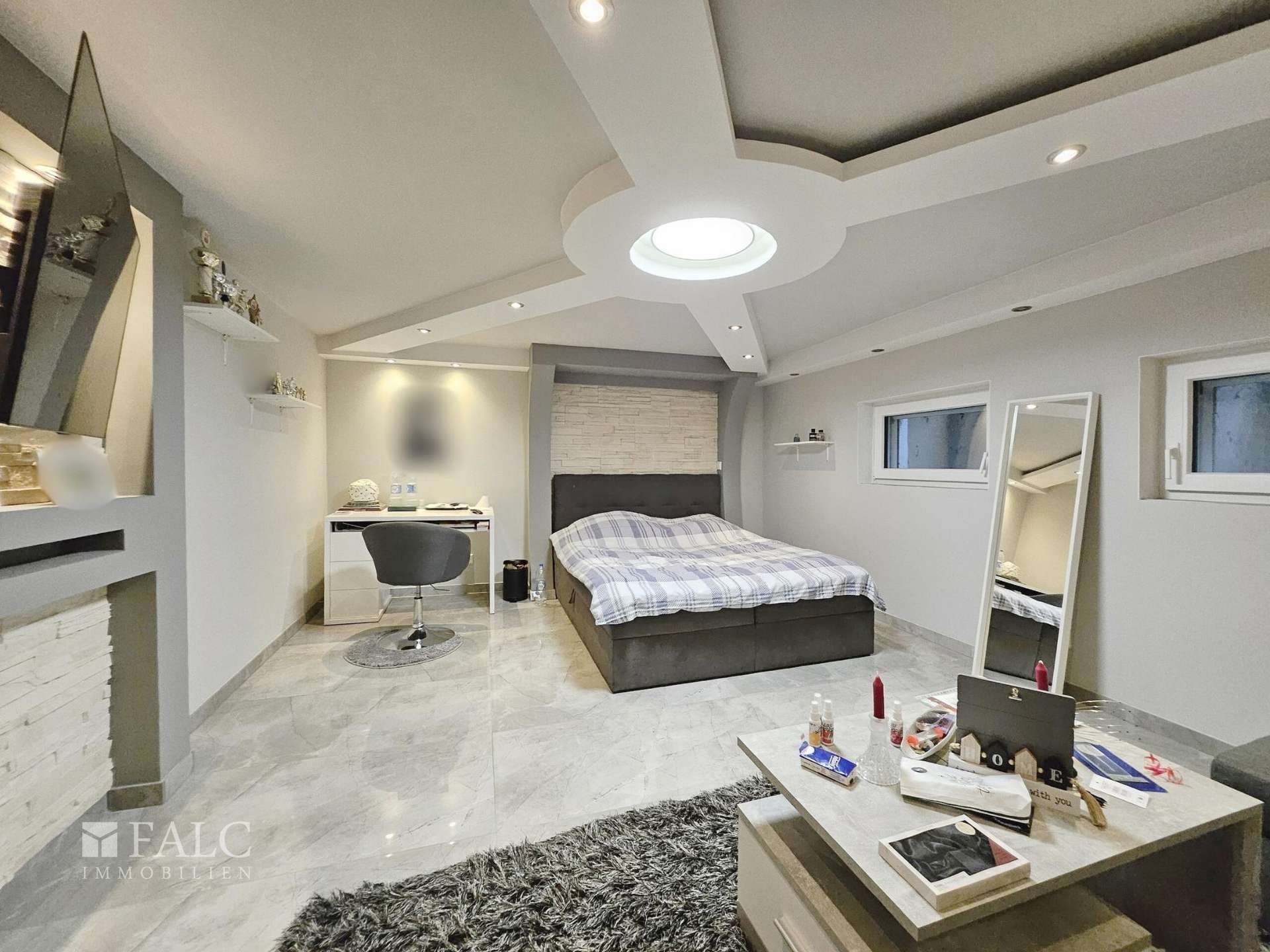 Traumhafte Villa mit Indoor-Pool und großzügigem Grundstück in zentraler Lage von Borken – Borken – Vorschaubild 4