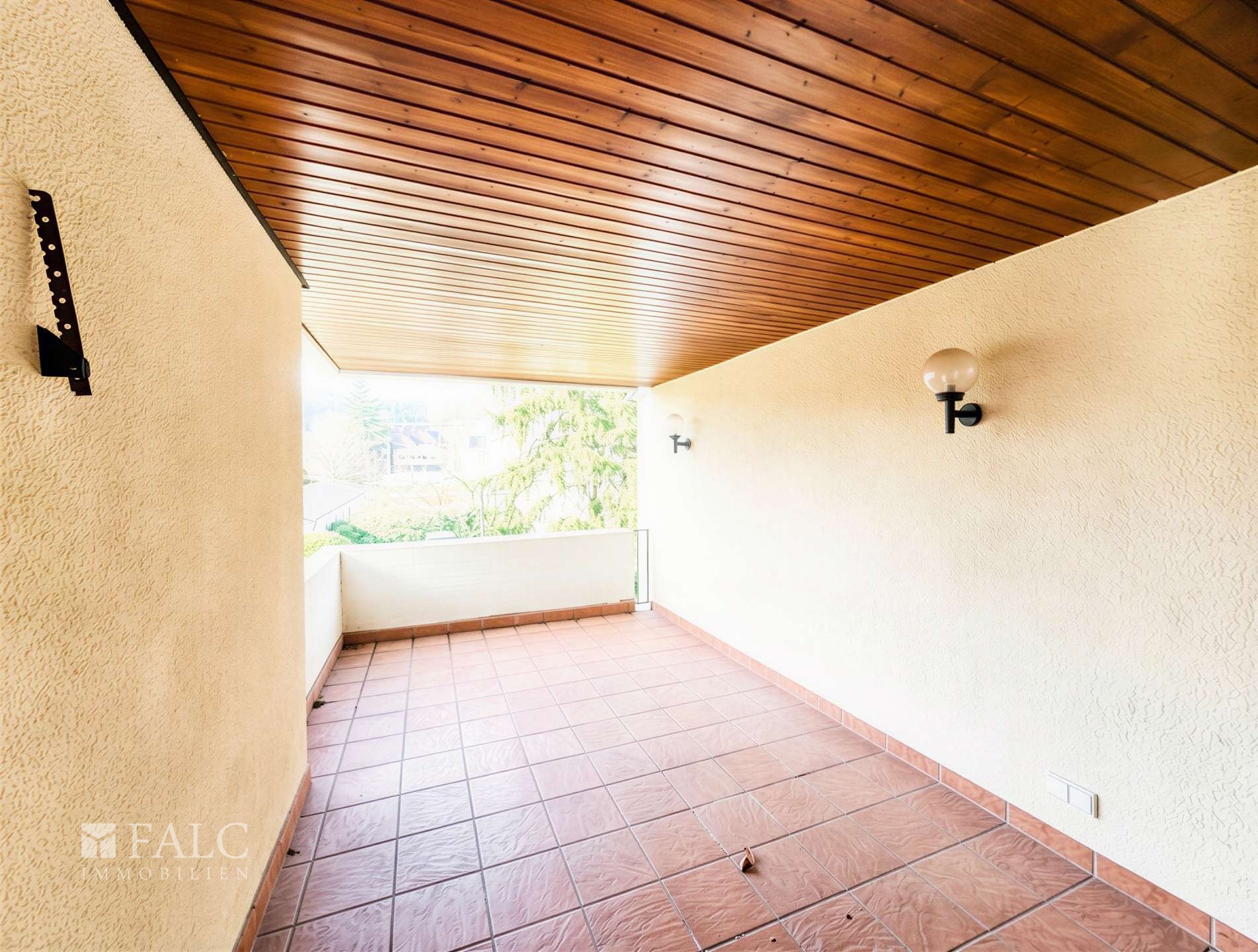 Großzügige 132 m² Wohnung mit großem Balkon und Stellplatz im gepflegten Dreifamilienhaus – Trier – Vorschaubild 13