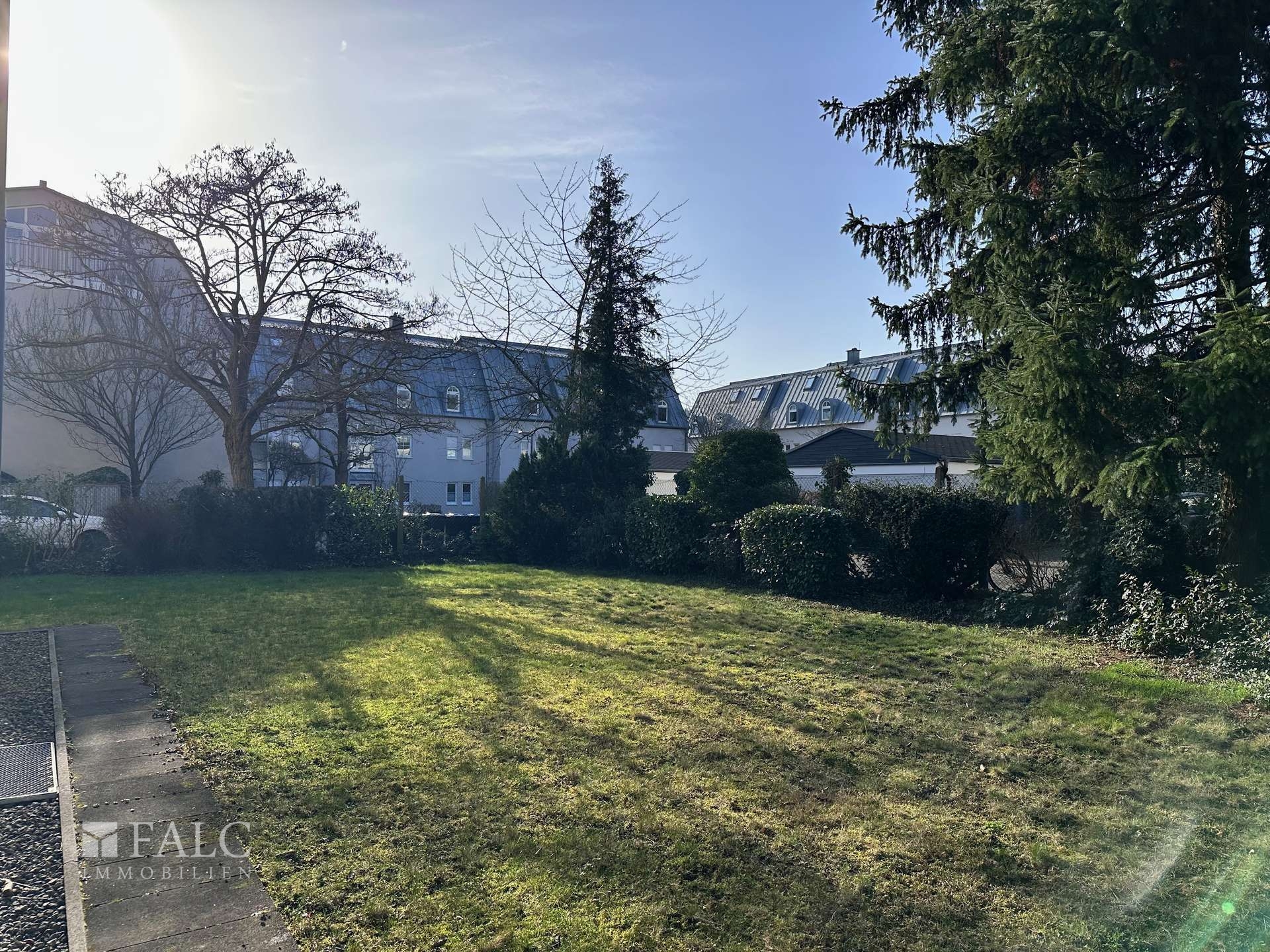 Großzügige 132 m² Wohnung mit großem Balkon und Stellplatz im gepflegten Dreifamilienhaus – Trier – Vorschaubild 15