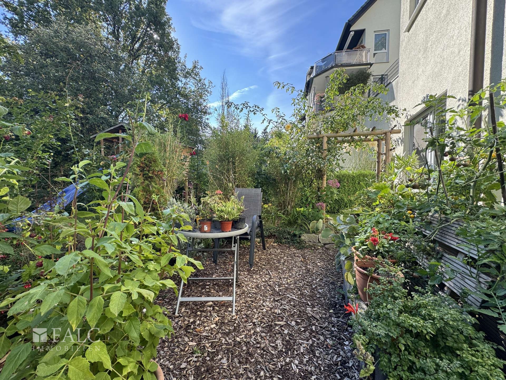 Property thumbnail 12