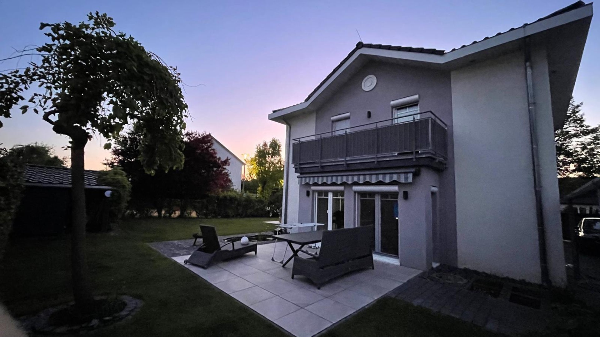 Property thumbnail 2