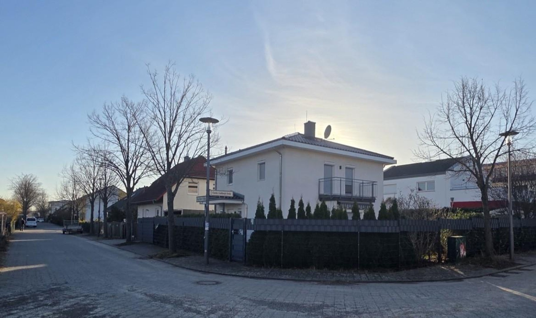 Property thumbnail 3