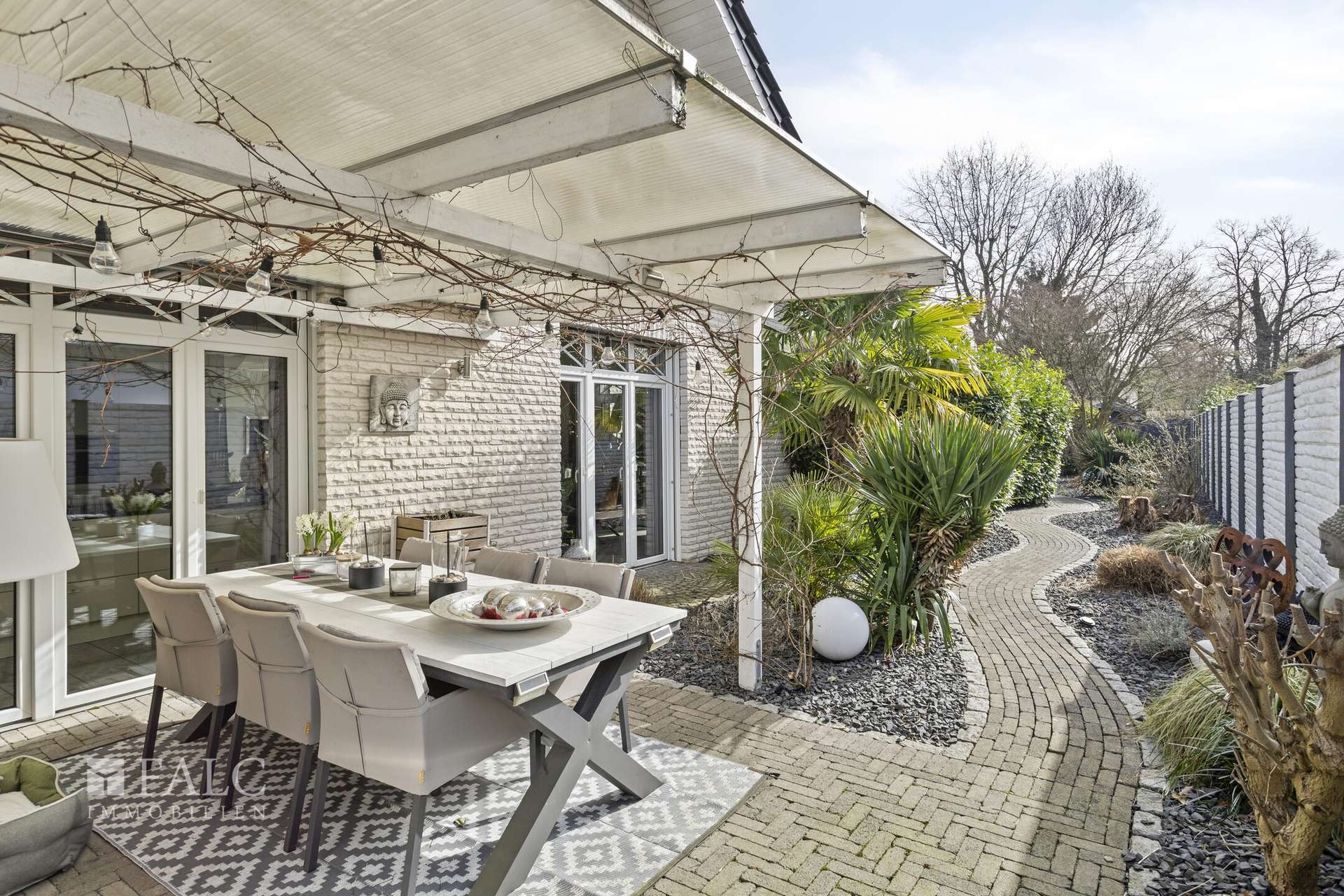 Großzügiges Einfamilienhaus mit Galerie, privater Gartenanlage und Garage in ruhiger Lage – Voerde (Niederrhein) – Vorschaubild 15