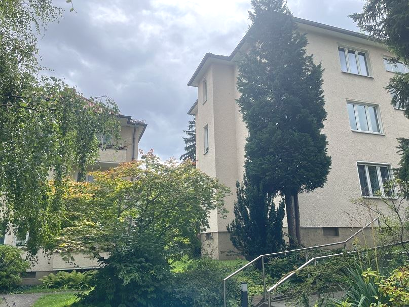 Selbstnutzung - Attraktive 2 Zimmer ETW mit Balkon und EBK in Berlin-Steglitz