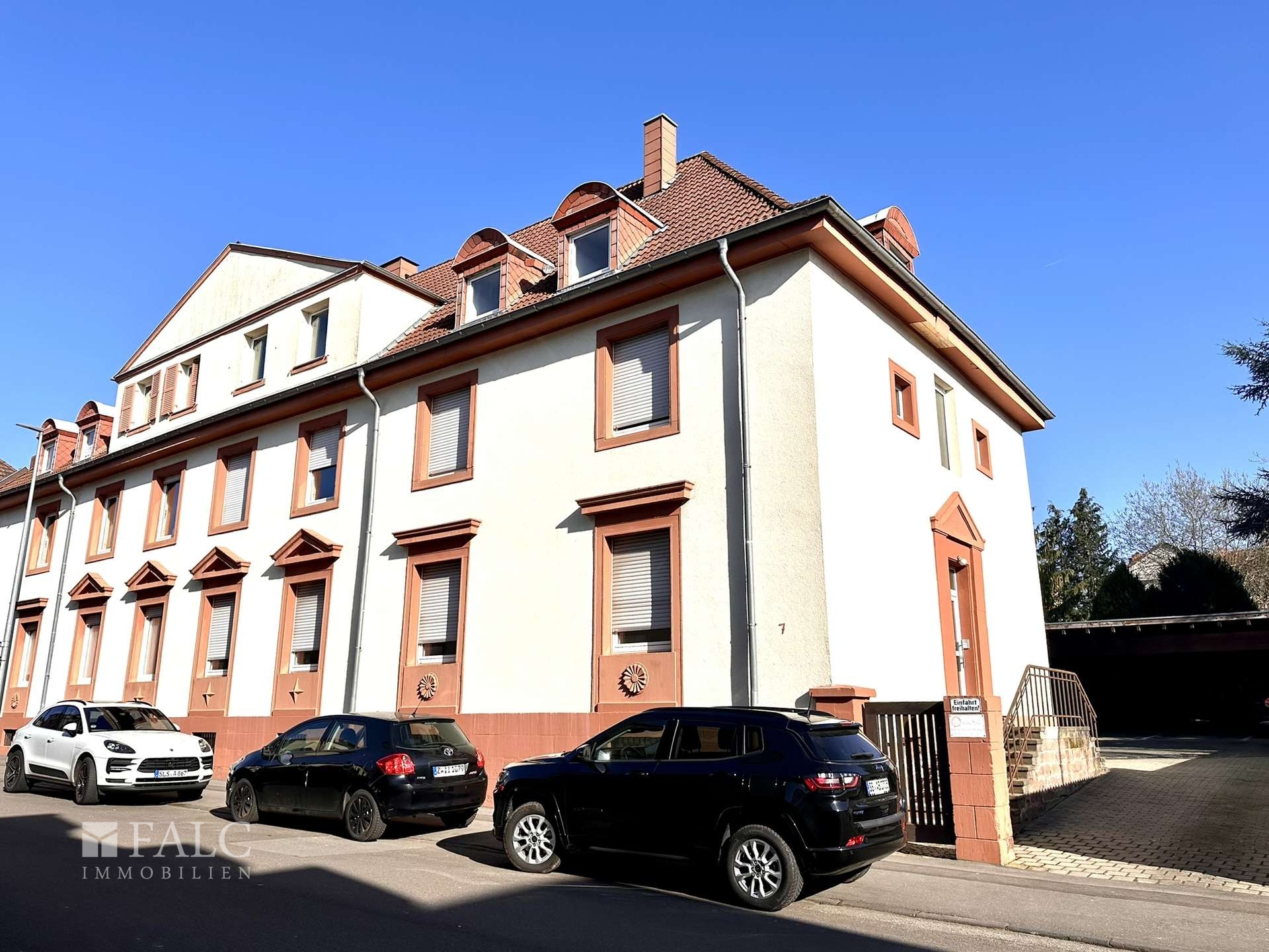 Property thumbnail 2