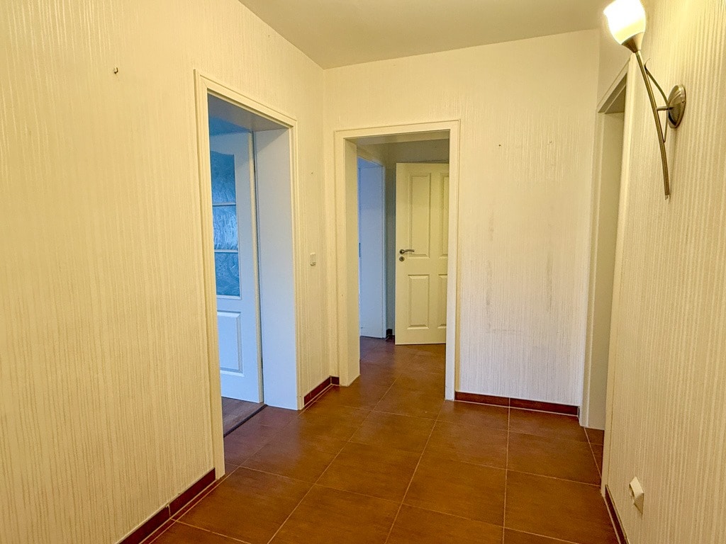 Property thumbnail 9