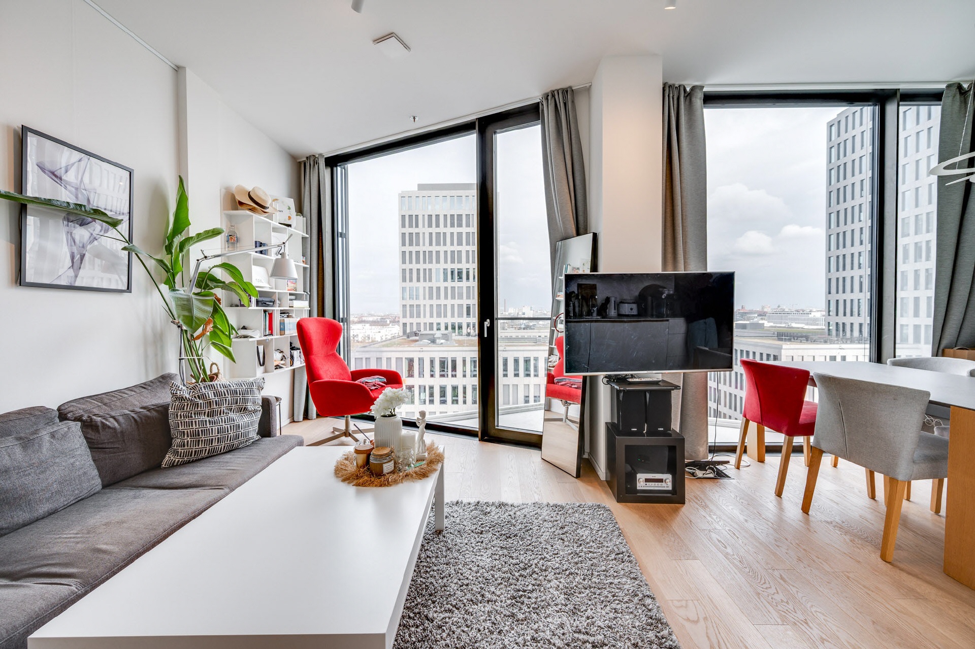 Property thumbnail 3