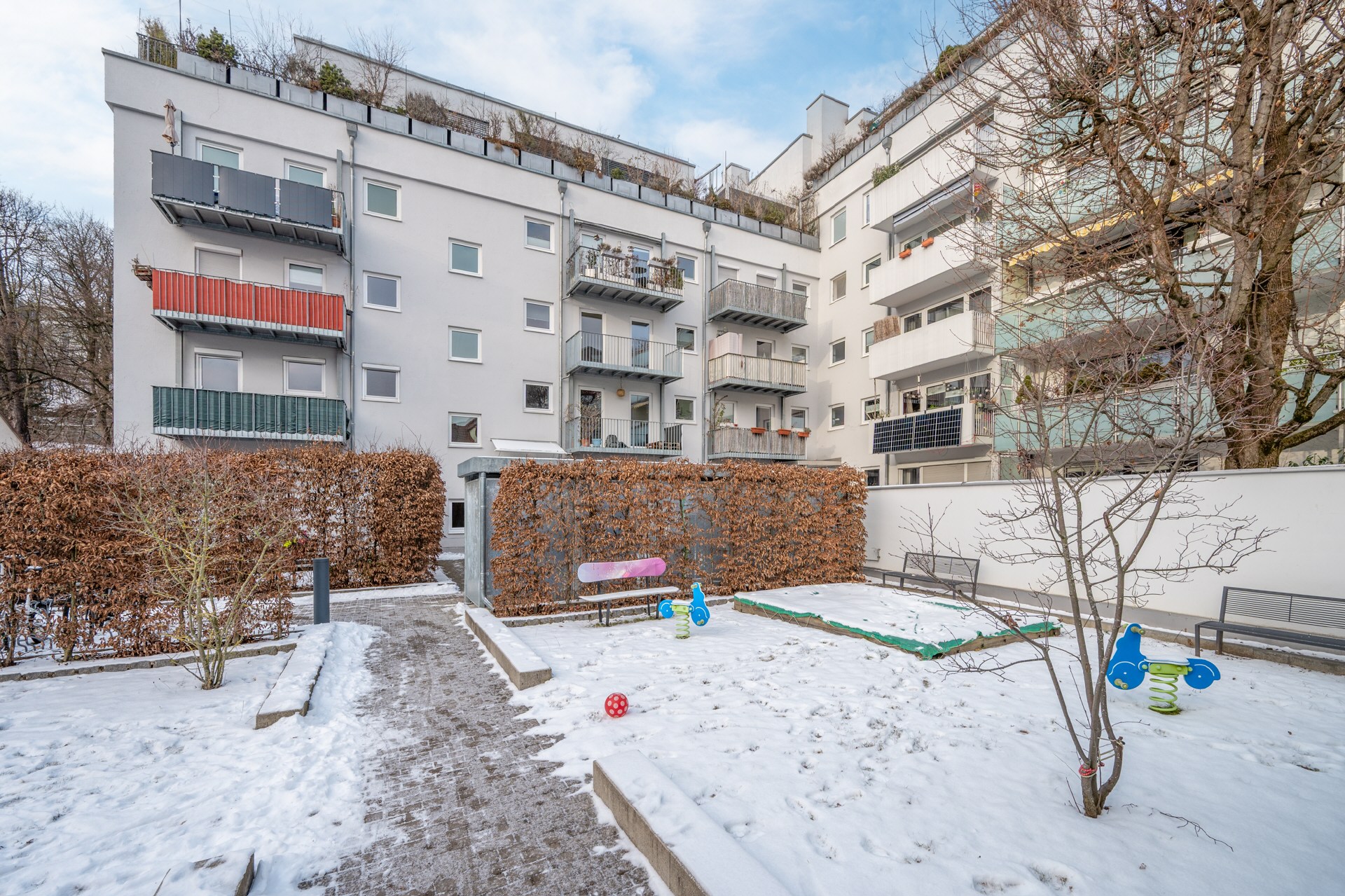 Property thumbnail 3