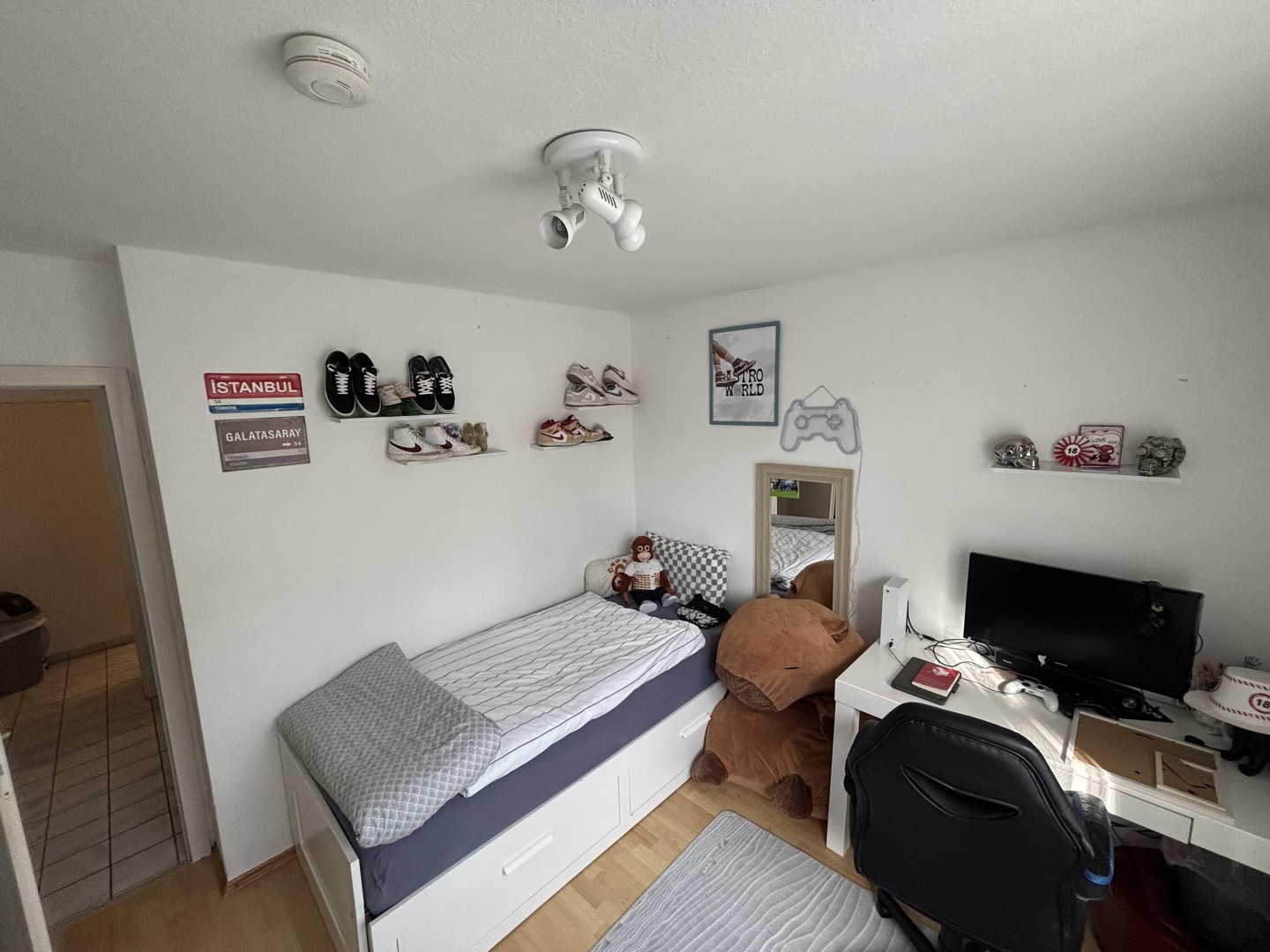 Property thumbnail 8