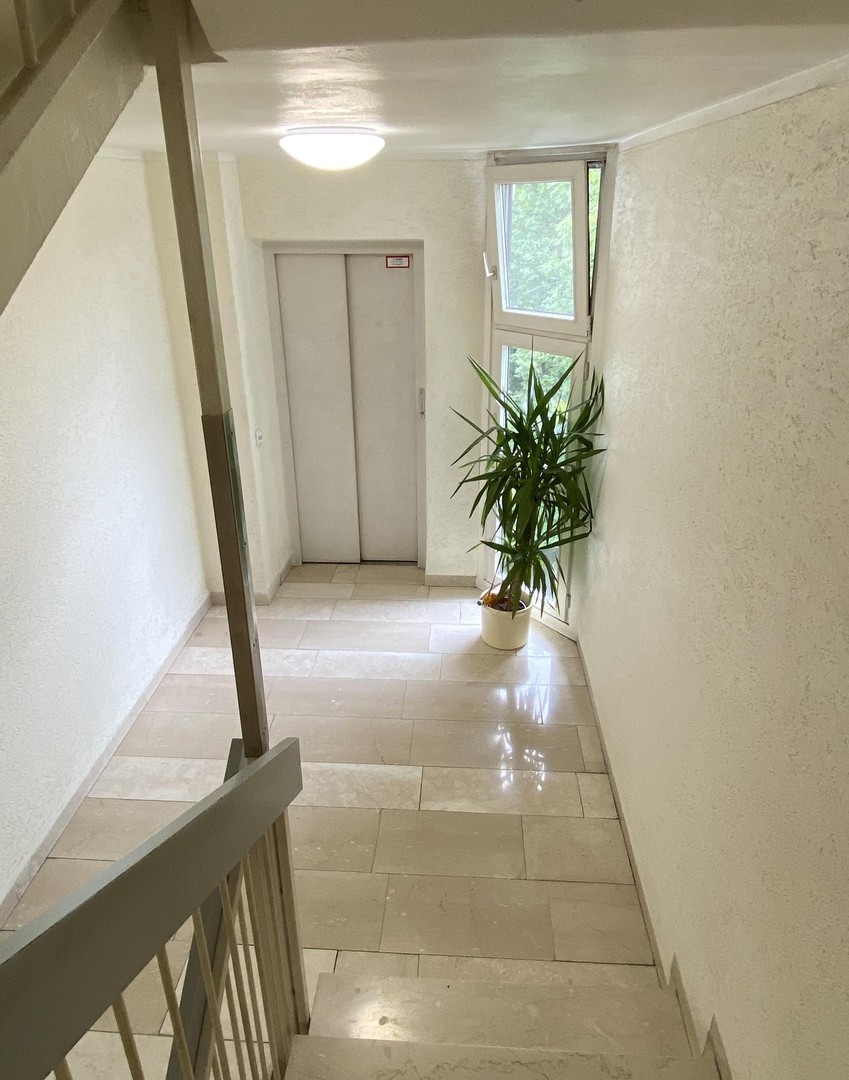 Property thumbnail 11