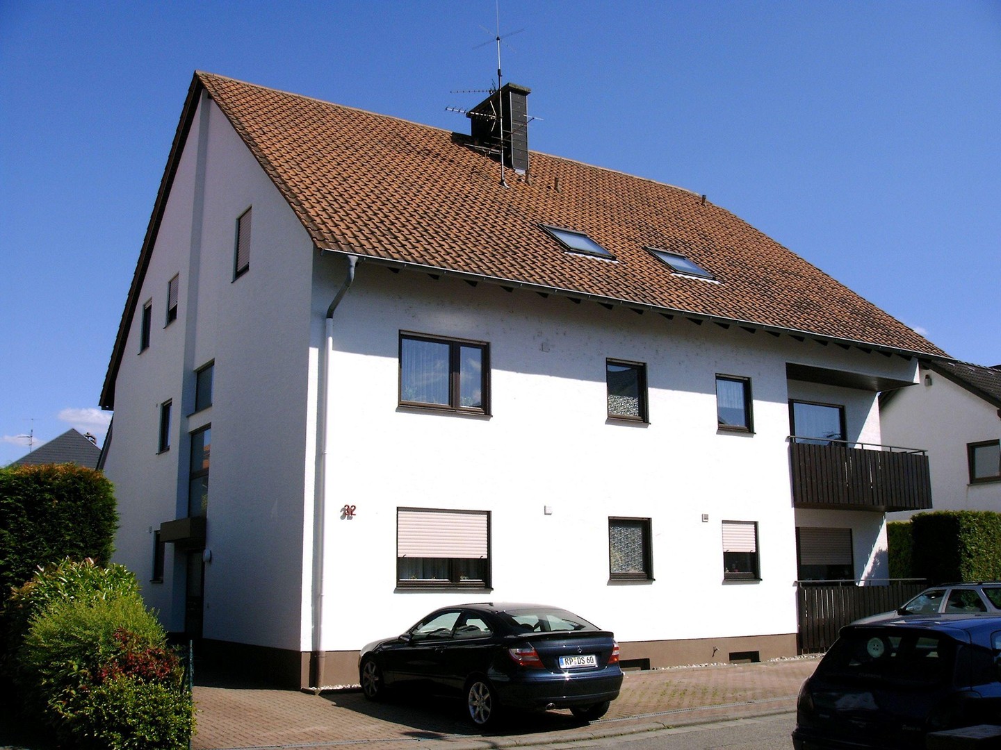 bg