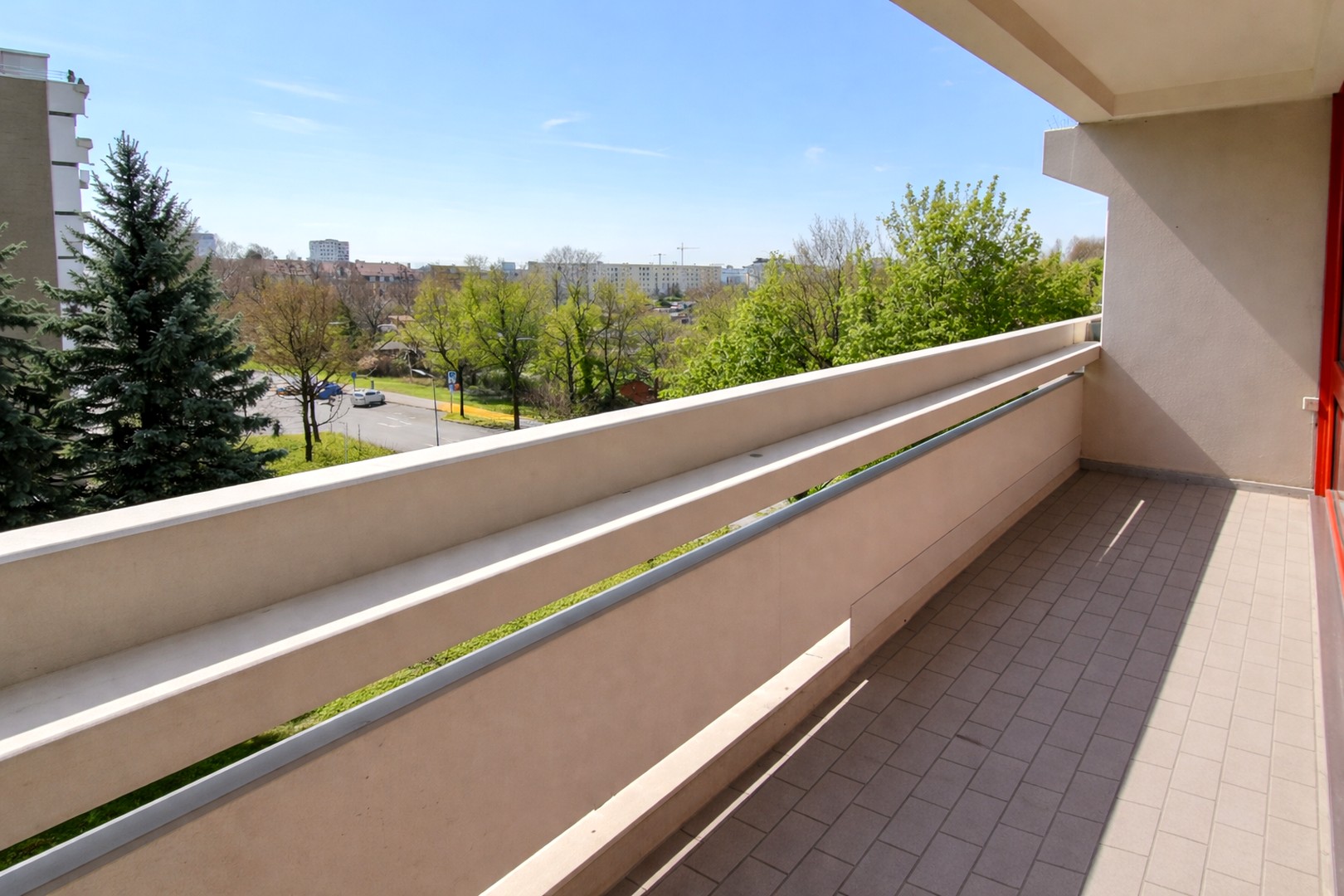 Property thumbnail 10