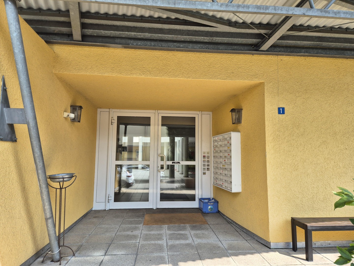 Property thumbnail 2