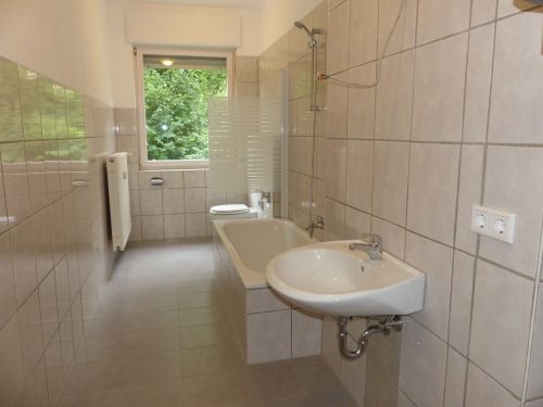 Property thumbnail 4