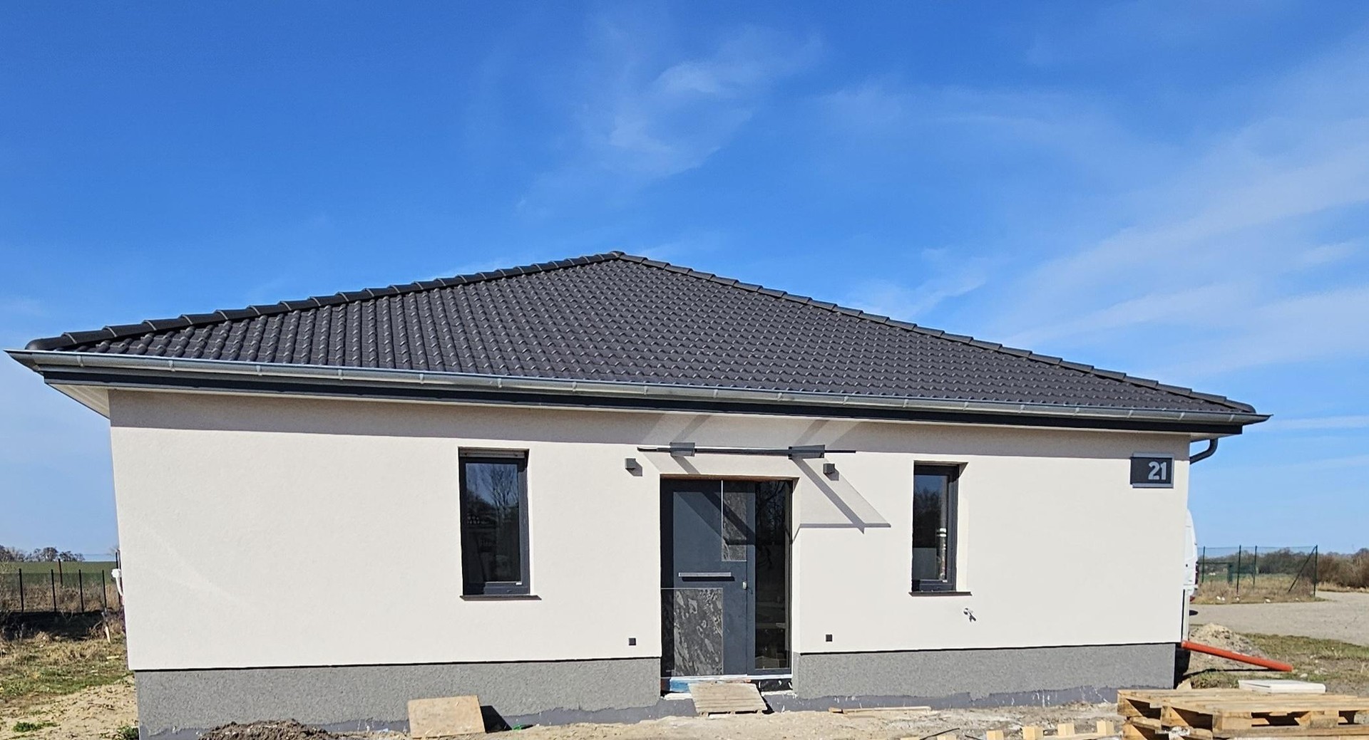 Property thumbnail 6