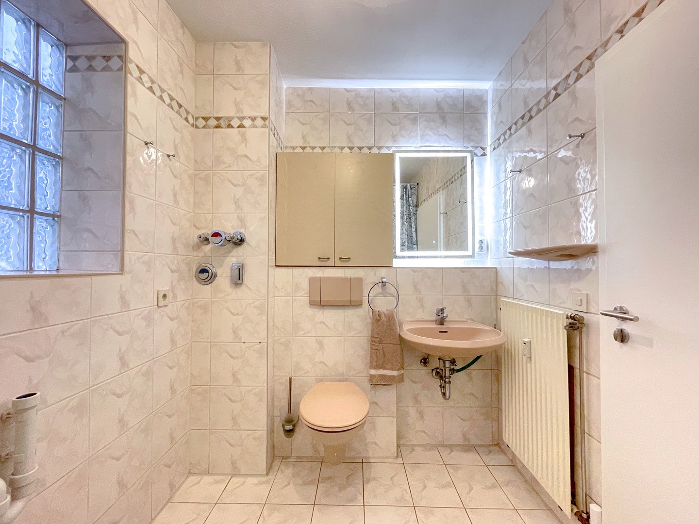 Property thumbnail 8