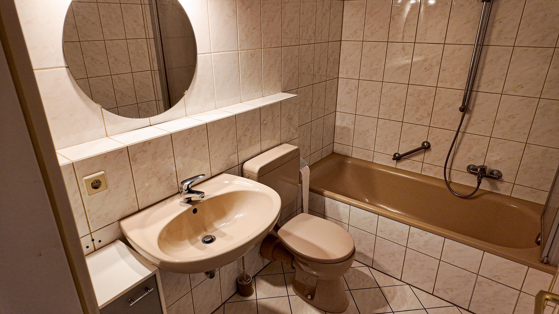 Property thumbnail 12