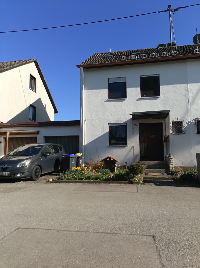 Wohnglück im Grünen - bezugsbereite, kernsanierte Doppelhaushälfte – Friedberg- Derching – Bild 1 von 30