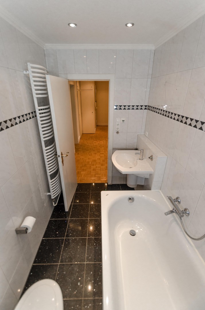 Property thumbnail 7