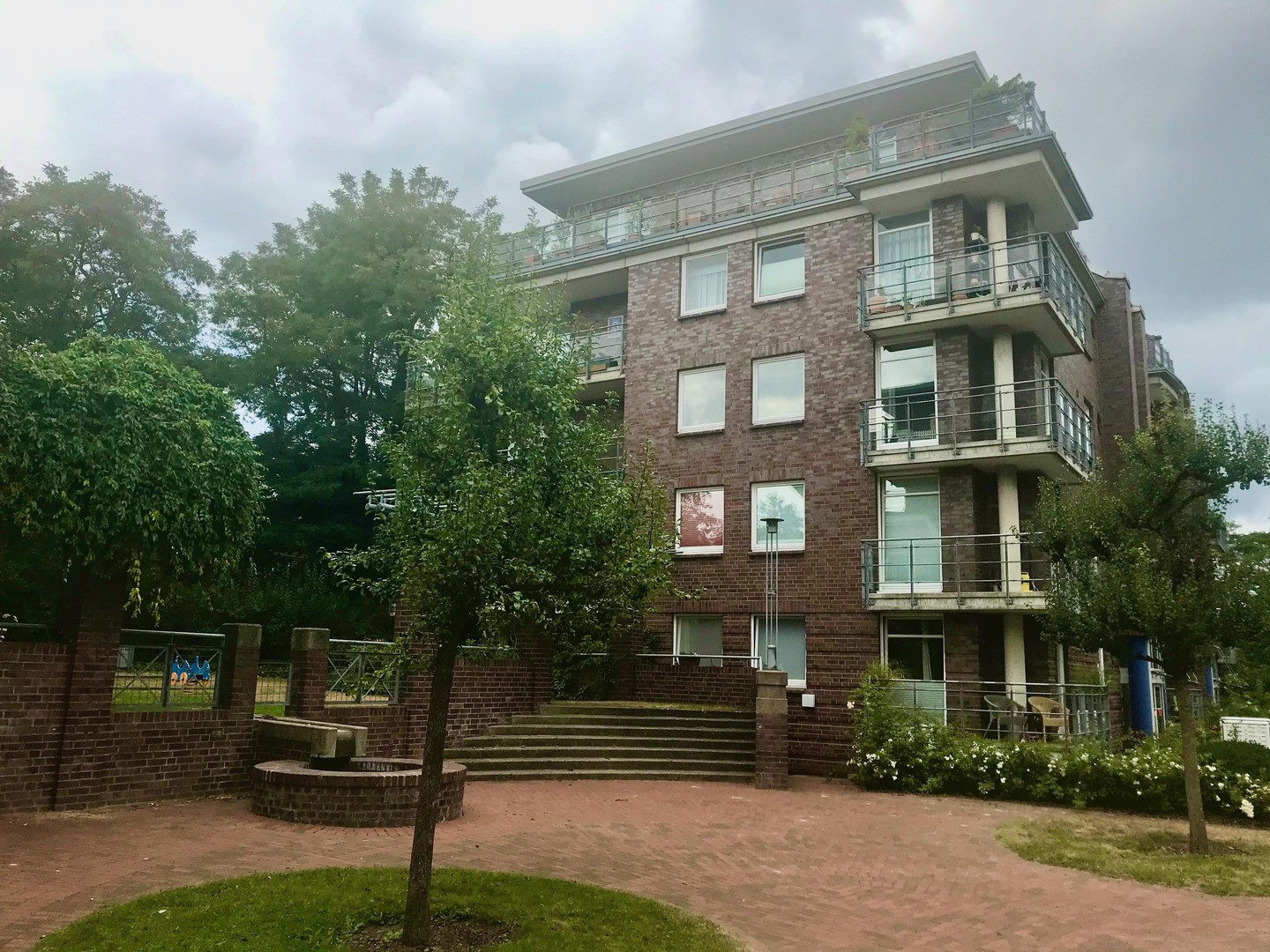 Schöne Stadtwohnung in Eppendorf mit Blick ins Grüne