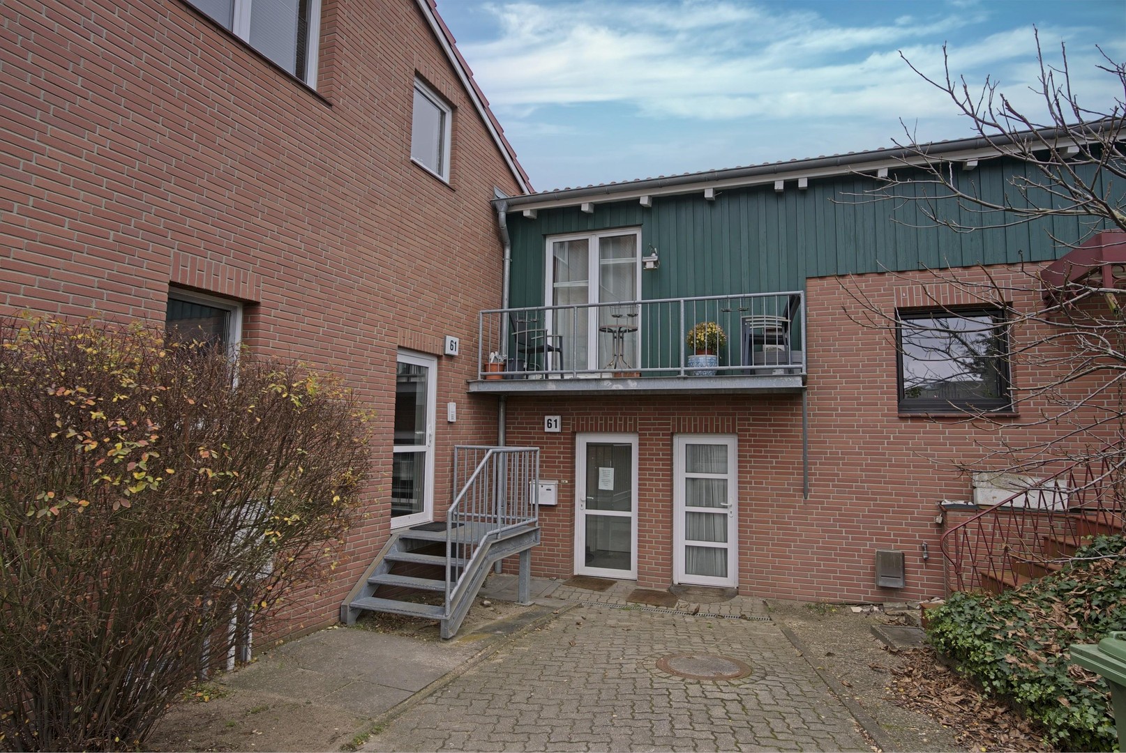 Hamburg Bergedorf - Gepflegte modernisierte 2 Zimmer Wohnung mit Balkon ab sofort zu vermieten