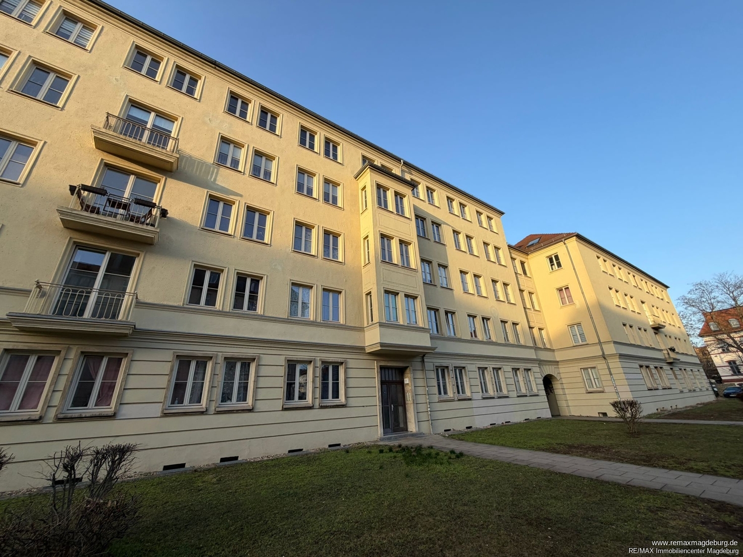 Property thumbnail 2