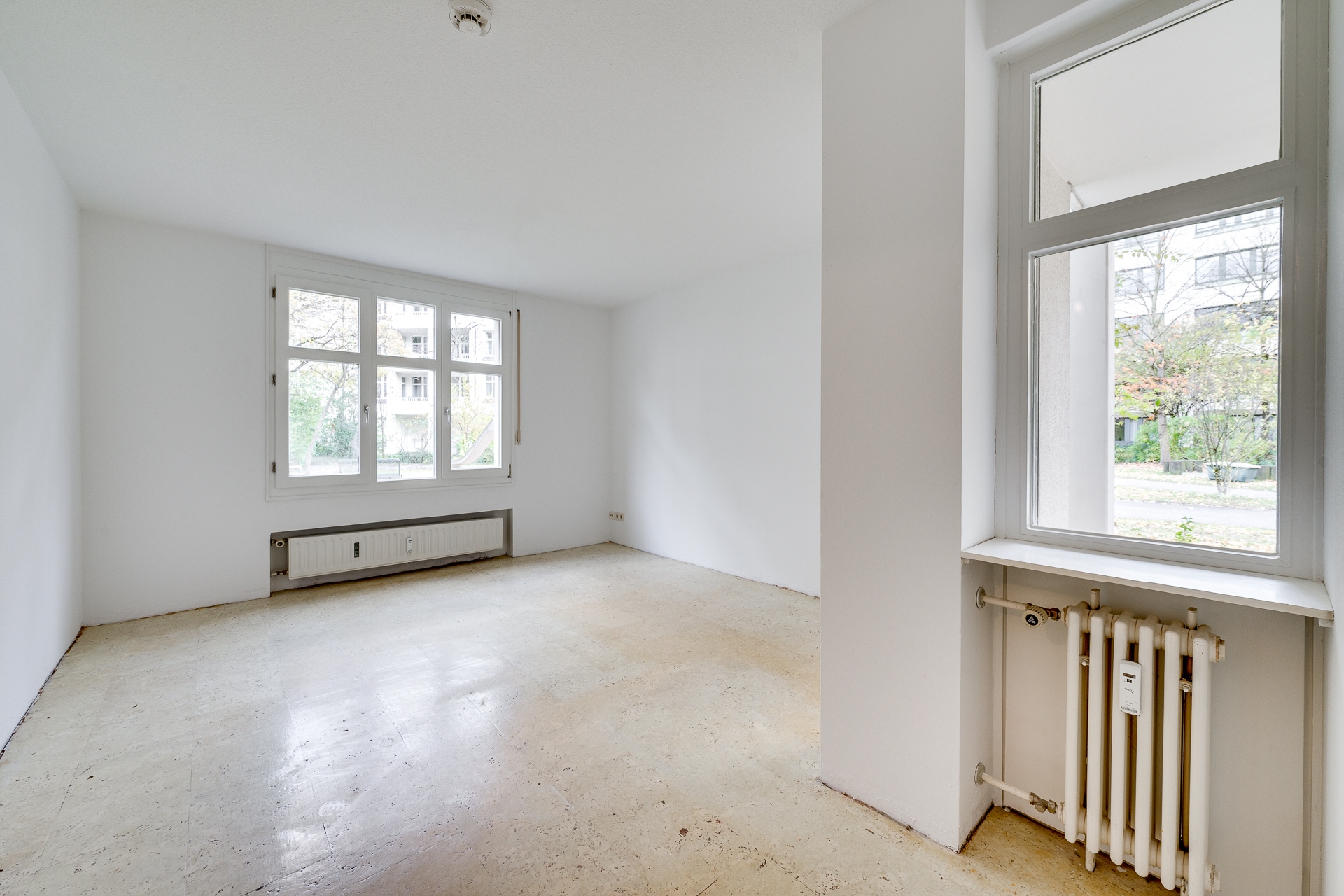 Property thumbnail 3