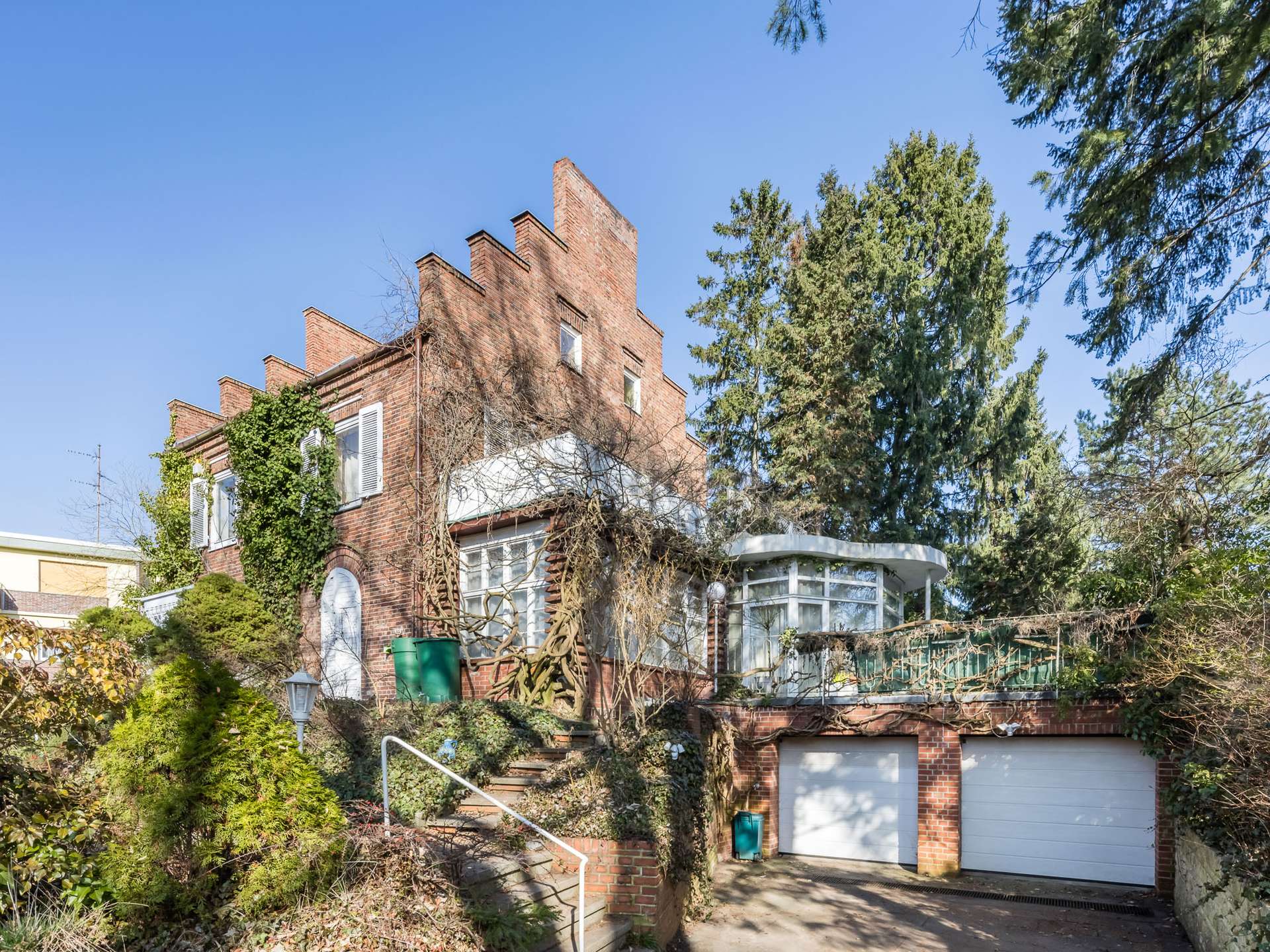 Property thumbnail 2